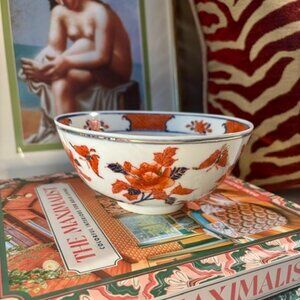 Imari-Style: Bowl with Red and Blue Flowers With Gold Gilding